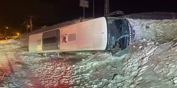 Yozgat’ta yolcu otobüsü devrildi: 5 yaralı