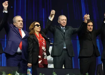 AK Parti’ye 3 milletvekili katıldı
