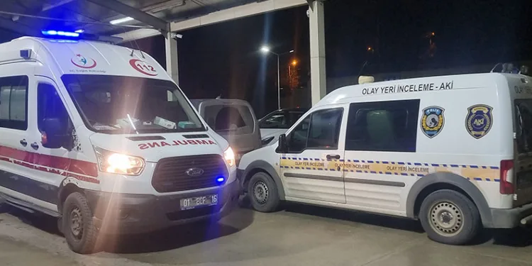 Sokakta bıçaklanan genç hayatını kaybetti