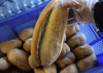 İnegöl Belediyesi halk ekmek satışı başladı