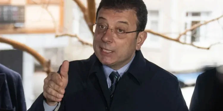 Bıçaklı saldırıya uğrayan 2 kişi yaralandı