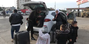 Suriyelilerin ülkelerine dönüş yolculuğu devam ediyor