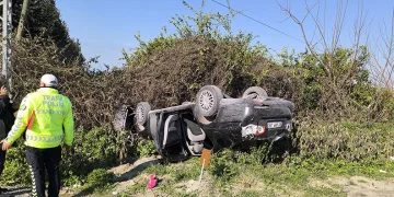 Dörtyol’da ters dönen otomobilin sürücüsü yaralandı