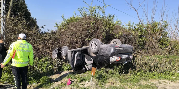 Dörtyol’da ters dönen otomobilin sürücüsü yaralandı