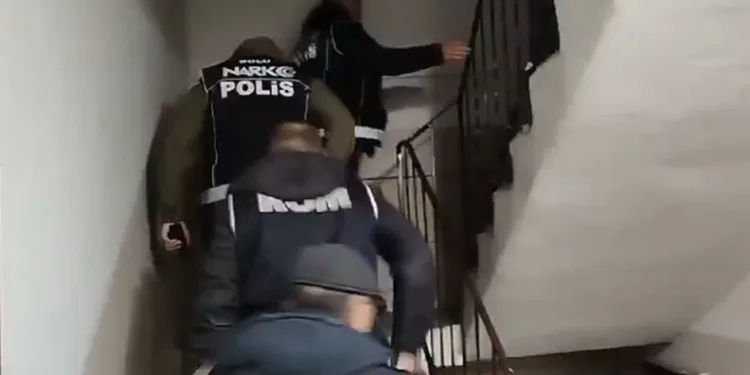 Bolu’da yabancı uyruklu 15 kişi hakkında sınır edilmek üzere işlem başlatıldı