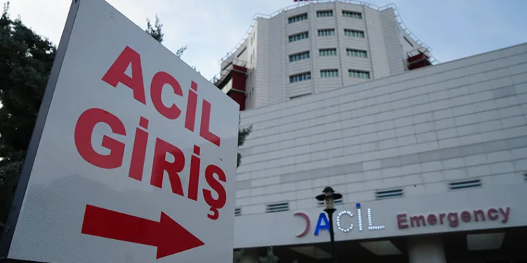 28 öğrenci ve 1 öğretmen gıda zehirlenmesi şüphesiyle hastaneye kaldırıldı