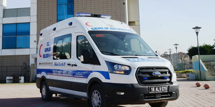 Gemlik Belediyesi’nden ücretsiz hasta nakil hizmeti