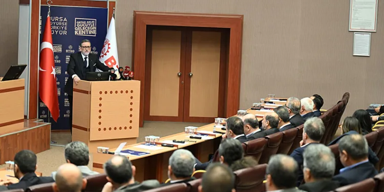 “Döviz Cinsi Borçlanmanın Önündeki Engeller Kaldırılmalı”