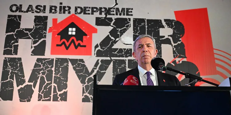 “Deprem öldürmez, bina öldürür”