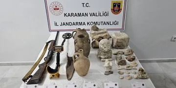 Karaman’da jandarmadan tarihi eser operasyonu