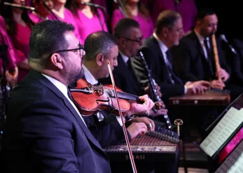 Türk sanat müziği korosundan muhteşem performans