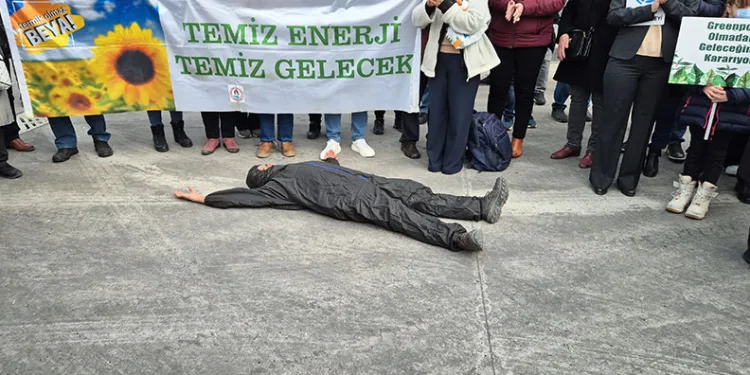 Masaj salonlarında fuhşa zorlanan 13 mağdur kadın kurtarıldı