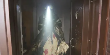 Mersin’deki ev yangını itfaiye ekiplerince söndürüldü