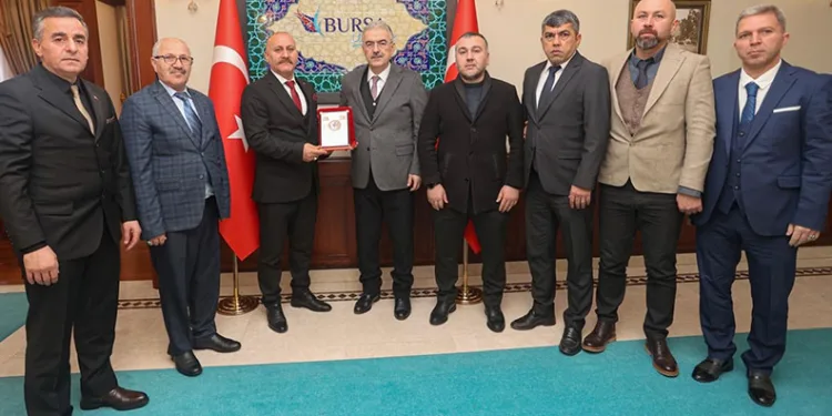 Dünya Türk Birliği’nden Bursa Valisi Ayyıldız’a ziyaret