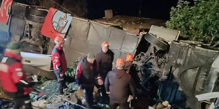 Antalya’daki yolcu otobüsü kazasından ölüm haberi geldi