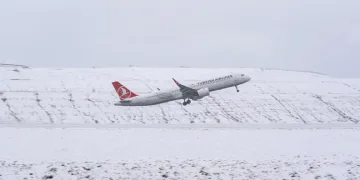 Havalimanlarında kar tedbirleri