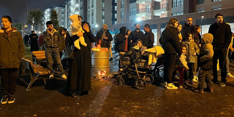 Depremin simgesi Ebrar Sitesi’nde hüzünlü yıl dönümü