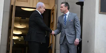 ABD Savunma Bakanı Netanyahu’yu Pentagon’da ağırladı