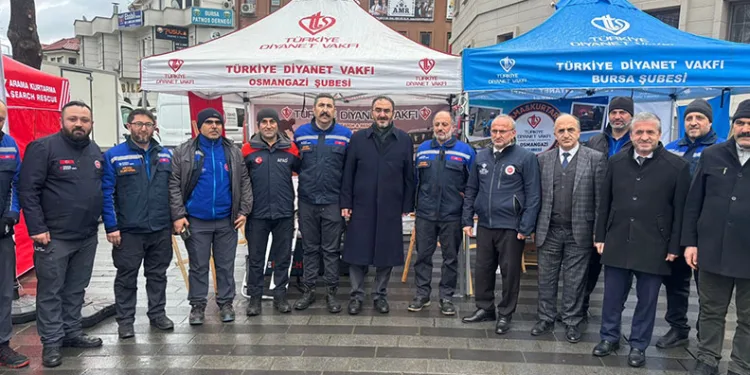 TDV Bursa Osmangazi Arama Kurtarma Ekibi, sessiz yürüyüşte yerini aldı