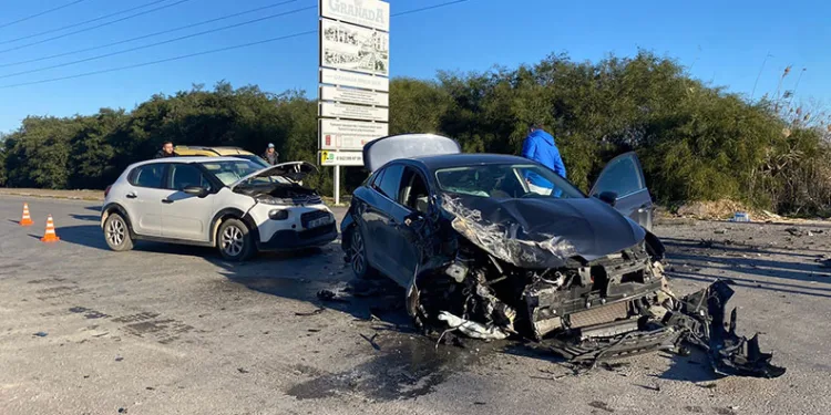 Antalya’da zincirleme kaza: 2 yaralı