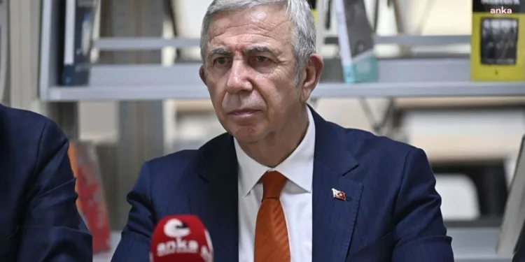 “Şu anda 30 bin civarı asgari ücretliye destek oluyoruz”