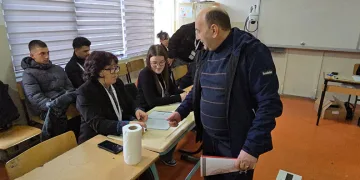 Kosova’da halk sandık başında