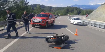 Antalya’da yunus polisi trafik kazasında hayatını kaybetti