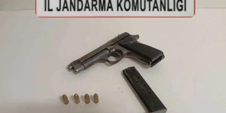 Tekirdağ’da ruhsatsız silah ve uyuşturucu operasyonu