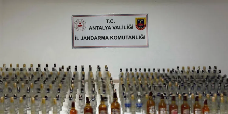 Antalya’da kaçak ve sahte alkol operasyonu