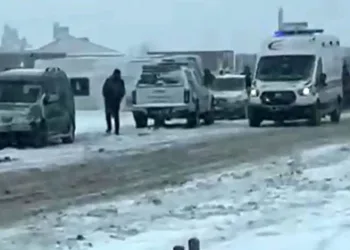 Aksaray’da işçi servisi devrildi: 15 yaralı