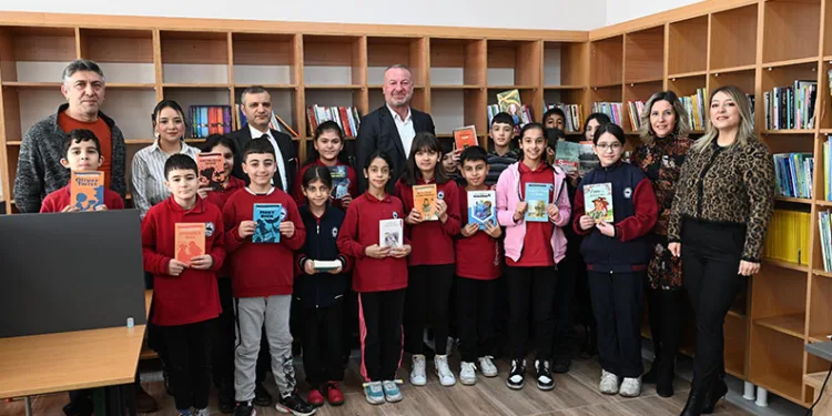 Karacabey Belediyesi’nden eğitime öncü destek