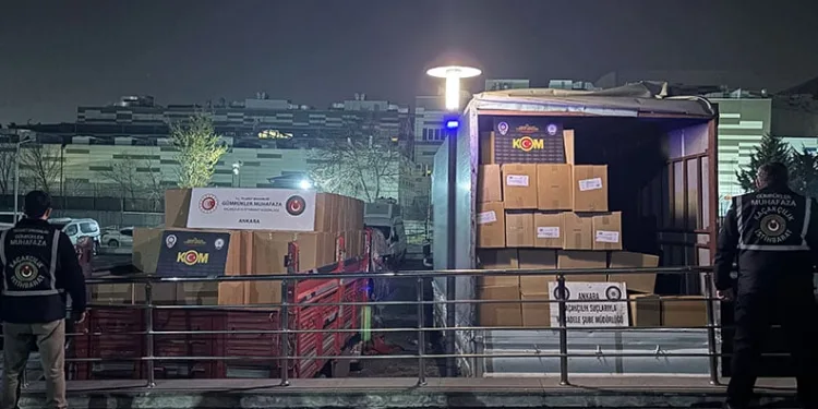 Ticaret Bakanlığı’ndan kaçak makaron ve sigara operasyonları