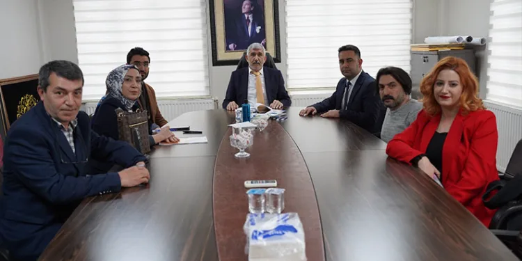 “Biz, sizi deprem illerinden, afet bölgelerinden iyi tanırız, deprem turistleri olarak politik müsamerelerinizi yapıp gittiniz”