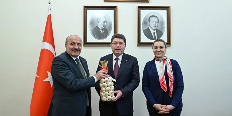 Dışişleri Bakanı Fidan, Mısırlı mevkidaşı Abdulati ile görüştü