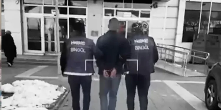 Bingöl’de uyuşturucu operasyonu: 2 tutuklama