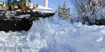 Bingöl’de 146 köy yolu ulaşıma açıldı