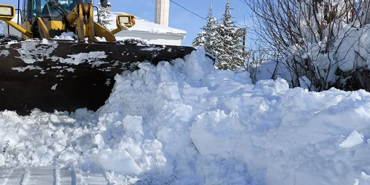 Bingöl’de 146 köy yolu ulaşıma açıldı