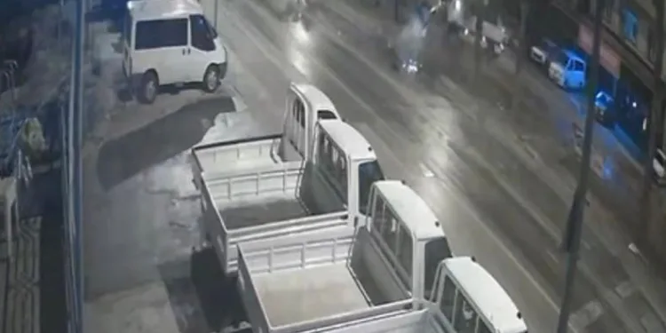 Antalya’da tur minibüsü kazası