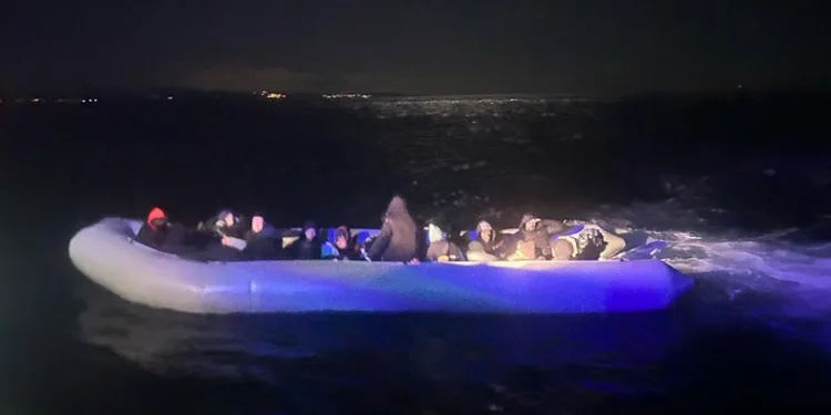 İzmir’de 28 düzensiz göçmen yakalandı