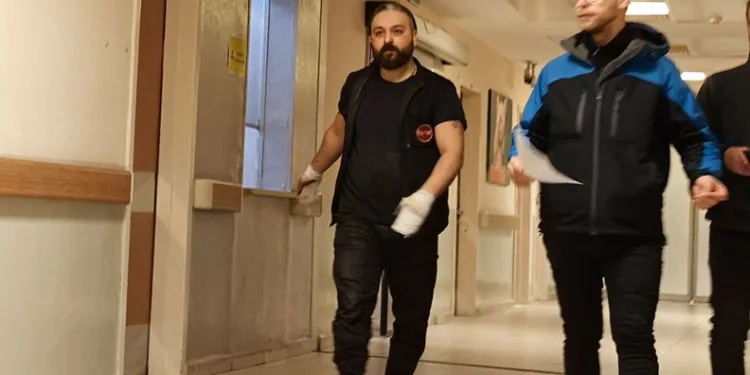 Bursa’da ellerini makineye kaptıran işçi yaralandı