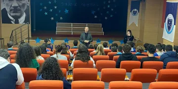 Bolu’daki yangında hayatını kaybeden Buse Dayı’nın okulunda anma töreni