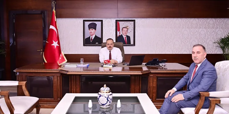 Ramazan ayında sofraların vazgeçilmezi hurmanın fiyatı: 60-350 TL arasında