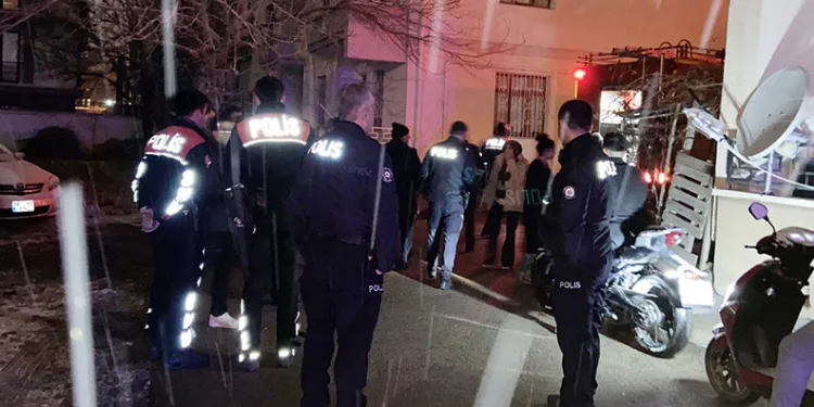 Karısıyla tartıştı, kayınvalidesinin evini yaktı