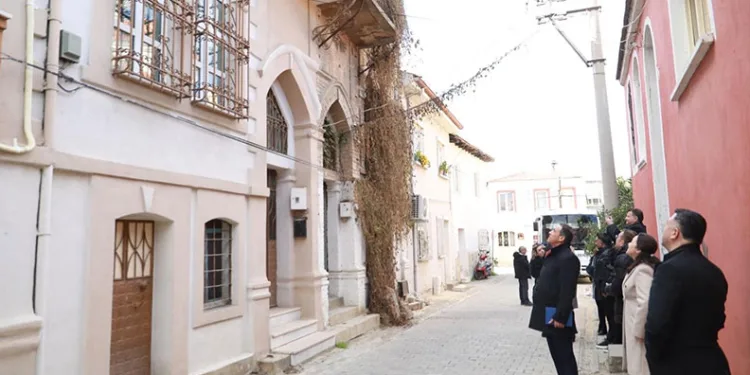 “İzmir’e bir ilki daha yaşatmaktan çok mutluyuz”