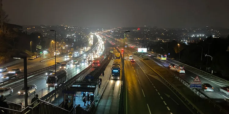 Van’da trafik kazası: 2 ölü, 3 yaralı