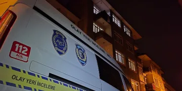 Yengesi ve kardeşini çocukların önünde katletti