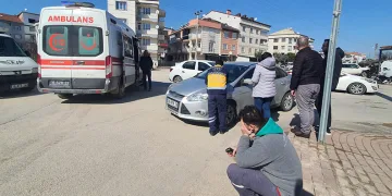 Bursa’da 2 otomobil çarpıştı, 2 kişi yaralandı