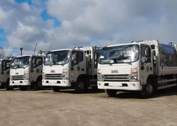 Orhaneli, yeni çöp araçlarına kavuştu