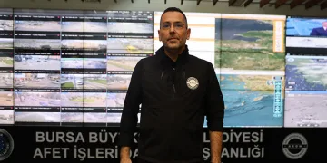 Bursa’da yolu kesip böyle eğlendiler