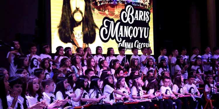 Barış Manço Osmangazi’de konserle anıldı